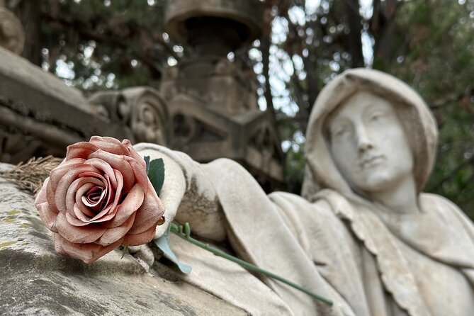 Cemetery Tour – Angels, Gothic Graves, Montjuic Sea Views