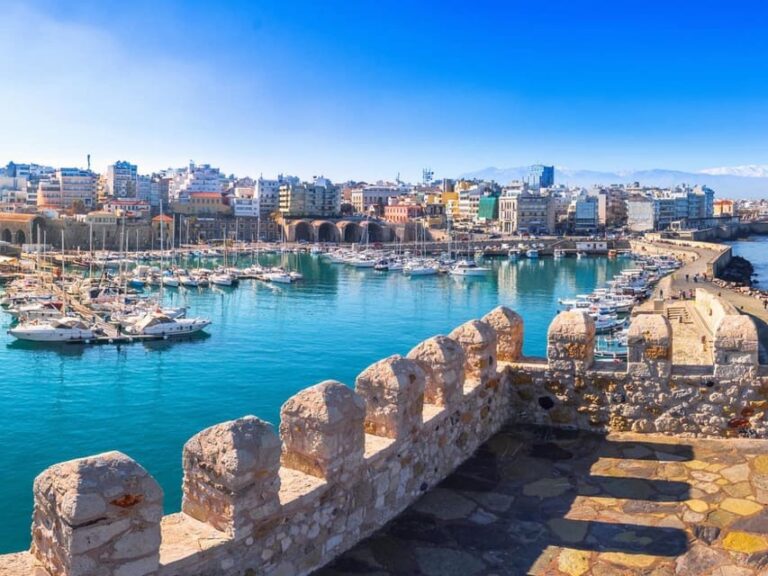 Chania: Knossos Palace – Archaeological museum!
