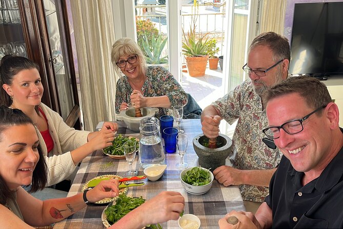 Cinque Terre Pesto experience in Riomaggiore