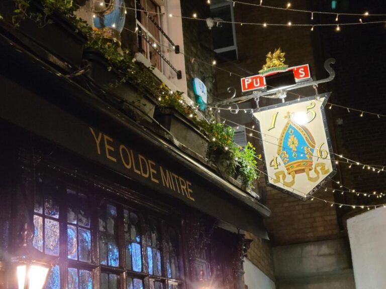 City of London Historic Pub Walking Tour