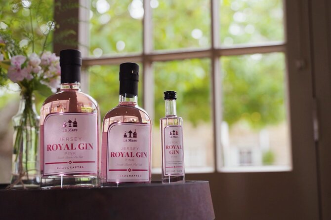 Classic Vineyard Distillery Tour and Tasting Experience in Jersey