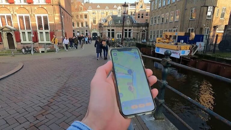Coffeeshops Walking Tour with Smartphone App