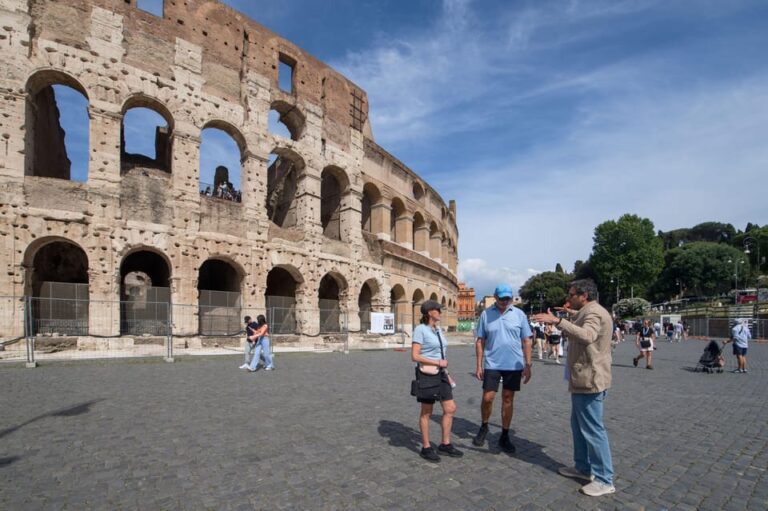 Colosseum Private Walking Tour with an Archaeologist