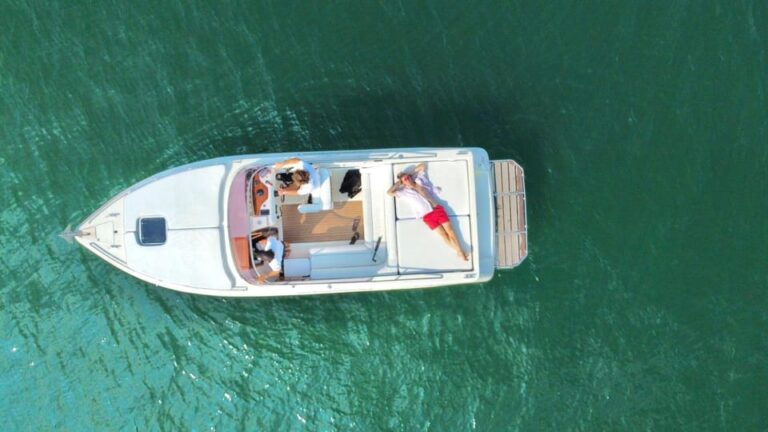 Como: Private Lake Como Boat Cruise with Local Guide