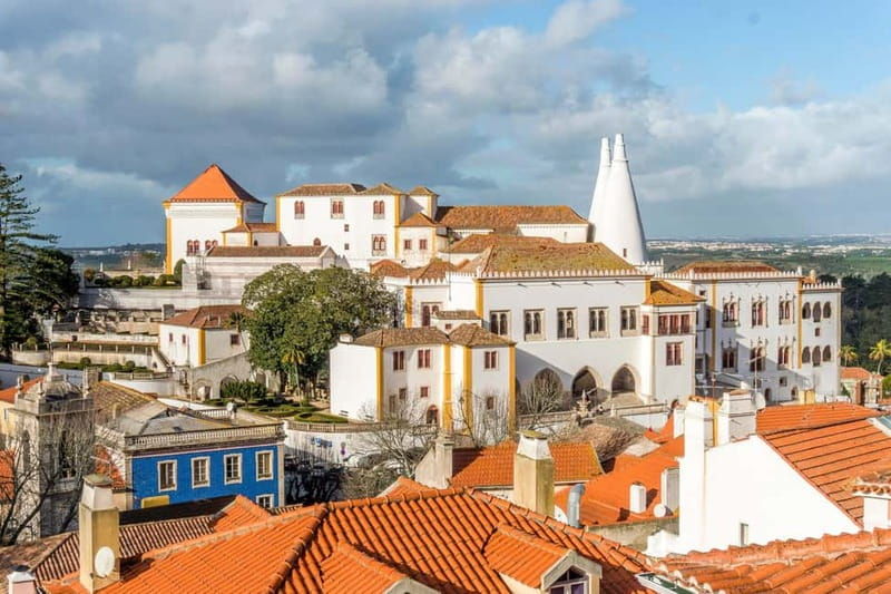 Contrasts Tour of Lisbon: City Centre, Sintra and Belem - An In-Depth Look at the Contrasts Tour of Lisbon