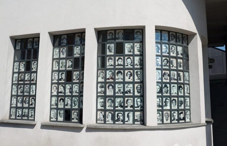 Cracow: Guided Tour of Schindler’s Factory & Jewish Ghetto