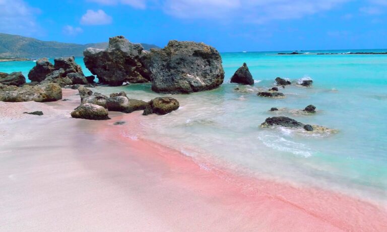 Crete: Day Trip to Elafonisi Beach with Hotel Transfers