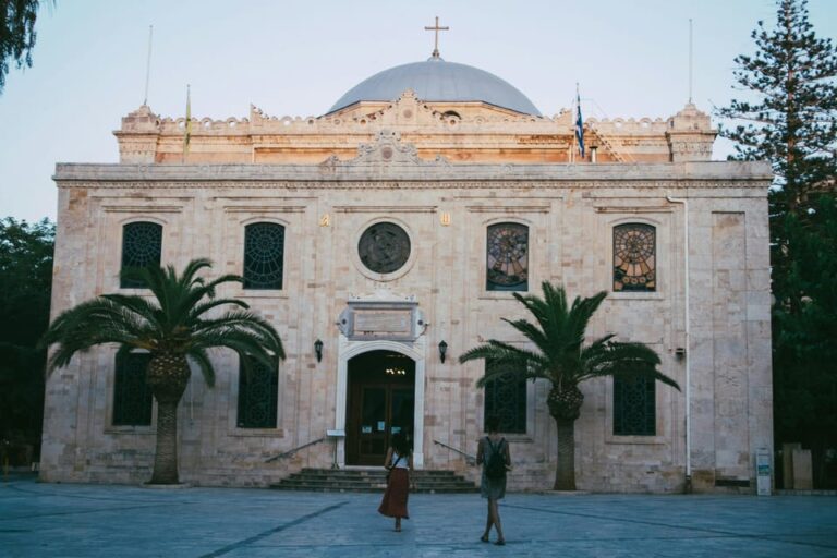 Crete: Knossos Palace and Archaeological Museum Tour
