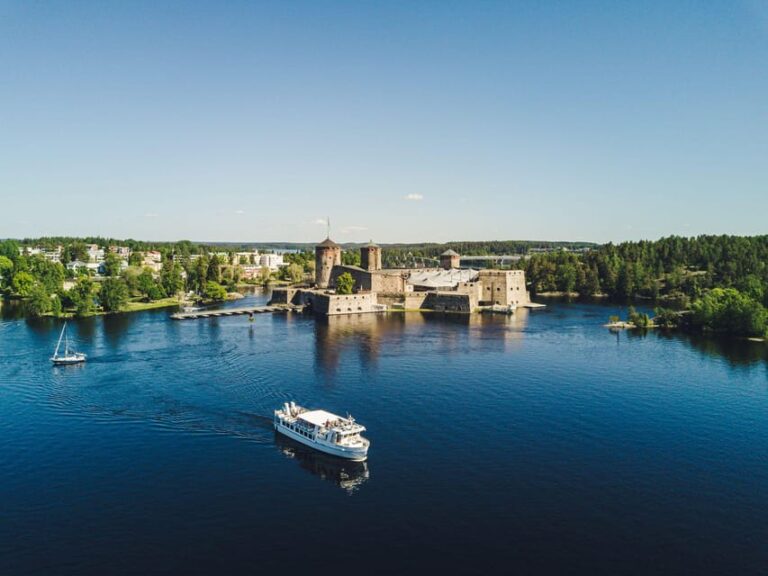 Cruise around Savonlinna archipelago