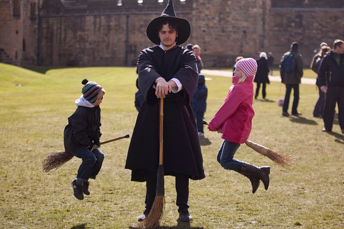 Cruise excursion / Private Tour: Wizard's Tale at Alnwick Castle - Detailed Itinerary Breakdown