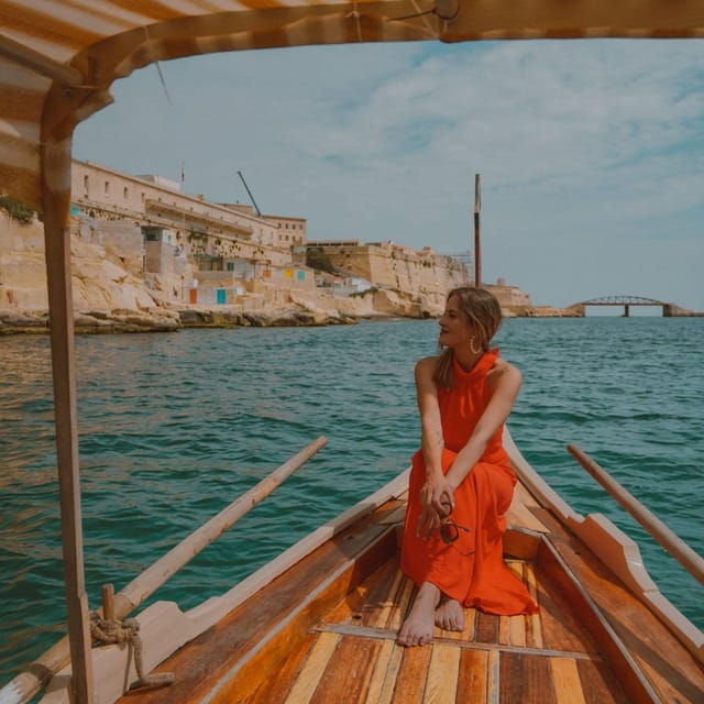 Dghajsa: Sunset Walk and Gondola TOUR IN PORTUGUESE