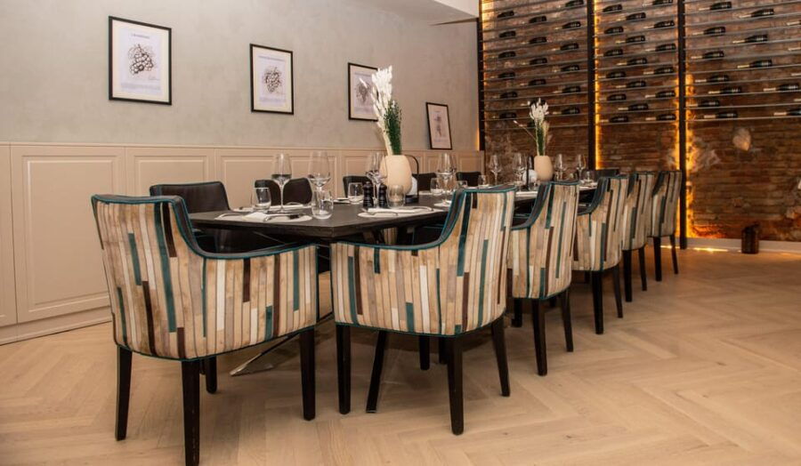 Discover Romanias Wine Heritage in Brasovs Historic Center - Exploring the Experience in Detail