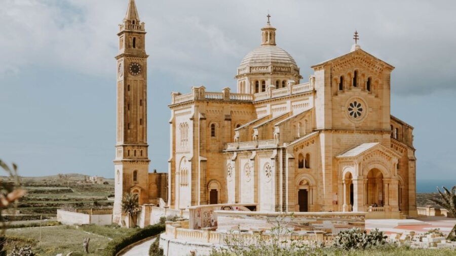 Discover the Unforgettable Charms of Gozo - An In-Depth Look at the Gozo Tour Experience