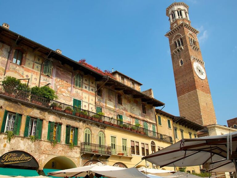 Discover Verona: Arena, Juliets Balcony & Hidden Gems
