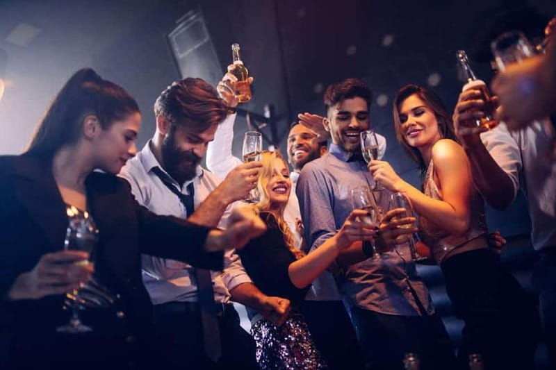 Dresden: Bachelor(ette) Party with Night PubCrawl - Exploring the Dresden Pub Crawl Itinerary