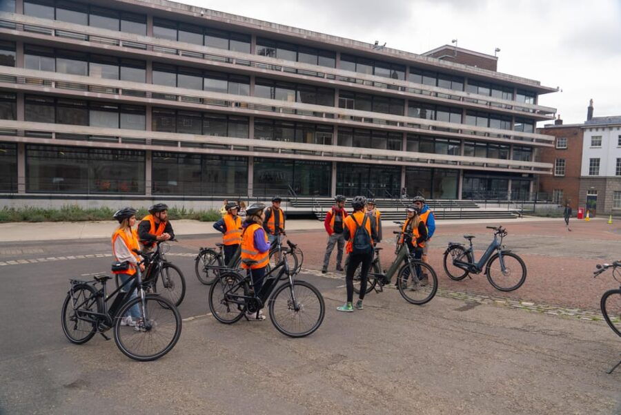 Dublin: Bike & E-Bike Tour with a Local Guide - Why Choose the Dublin Bike & E-Bike Tour?