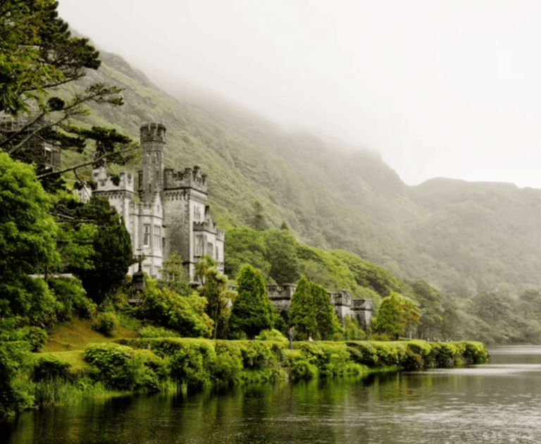 Dublin: Galway Private City and Connemara Tour