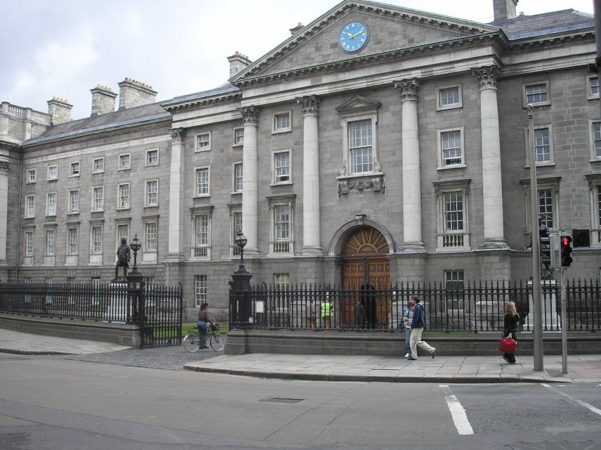Dublin: Highlights and Hidden Corners Walking Tour - A Deep Dive into the Dublin Highlights and Hidden Corners Tour