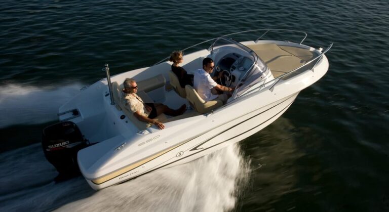 Dubrovnik: Elaphite Islands Tour with 6.5m/21FT SunDeck Boat