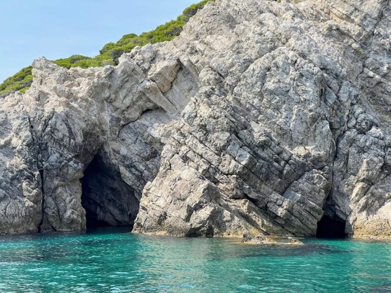 Dubrovnik: Private Tour to Blue Cave and Elaphit islands