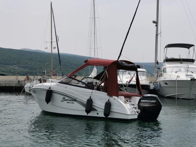 Dunat/Krk: Rent a boat Oki Barracuda 585