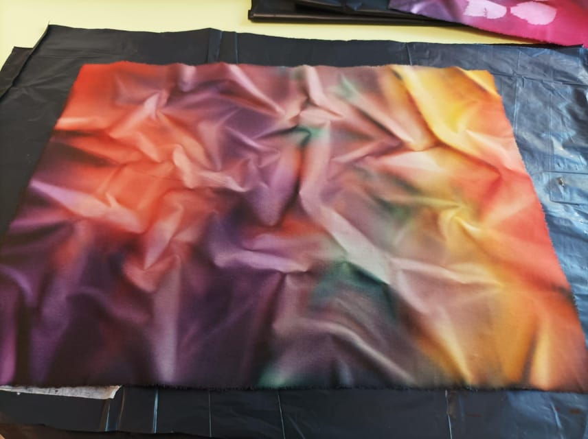 Easy Fabric Dyeing at clothing designer's cozy home - Good To Know