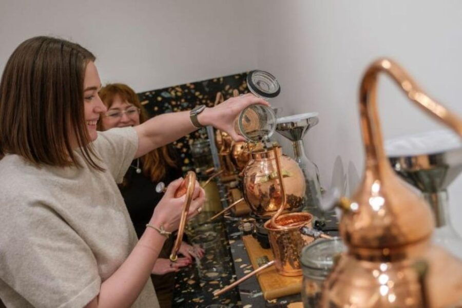 Edinburgh Gin Distillery: Gin Making Experience - A Closer Look at the Experience