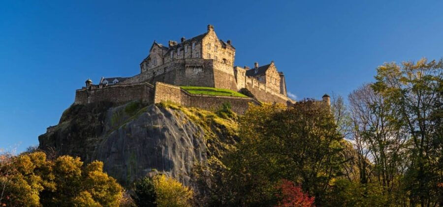 Edinburgh: Loch Lomond, Stirling Castle, and Kelpies Tour - Exploring the Natural Beauty and Landmarks