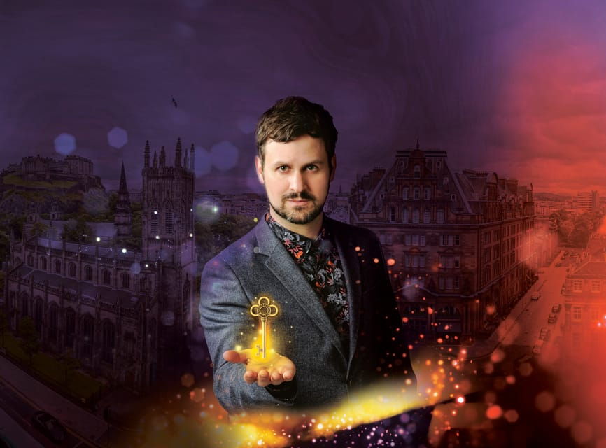 Edinburgh: Magic show, with famous magician, in luxury hotel - Good To Know