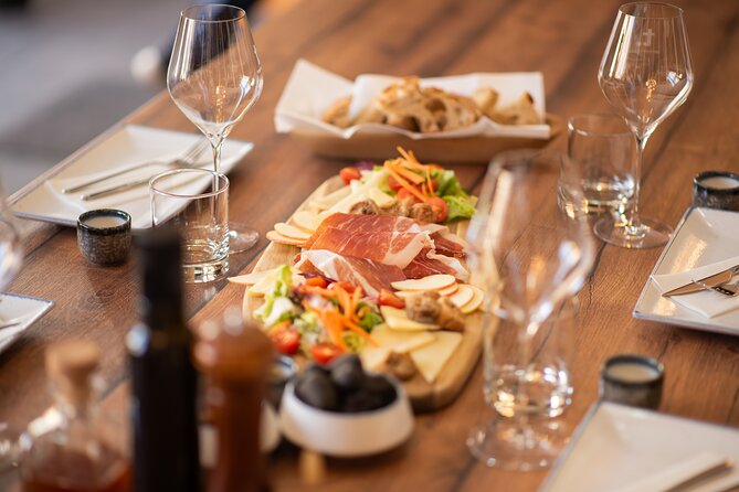 Educational wine tasting in Split - A Detailed Look at the Experience