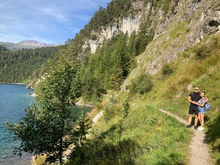 Ehrwald: Wonderful 2 lakes hike in the nature reserve