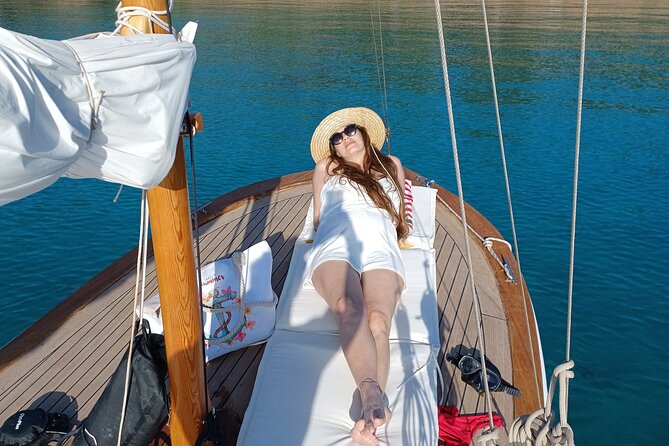Electric Boat Daily Cruises