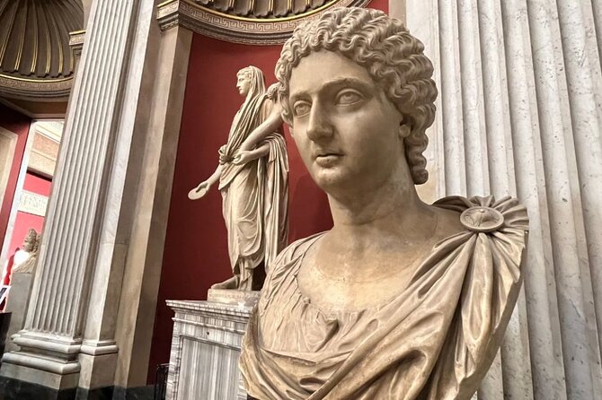 Entire Vatican Tour with Colosseum Access