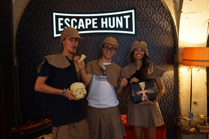 Escape Hunt Experience - The Setup: What to Expect When You Arrive