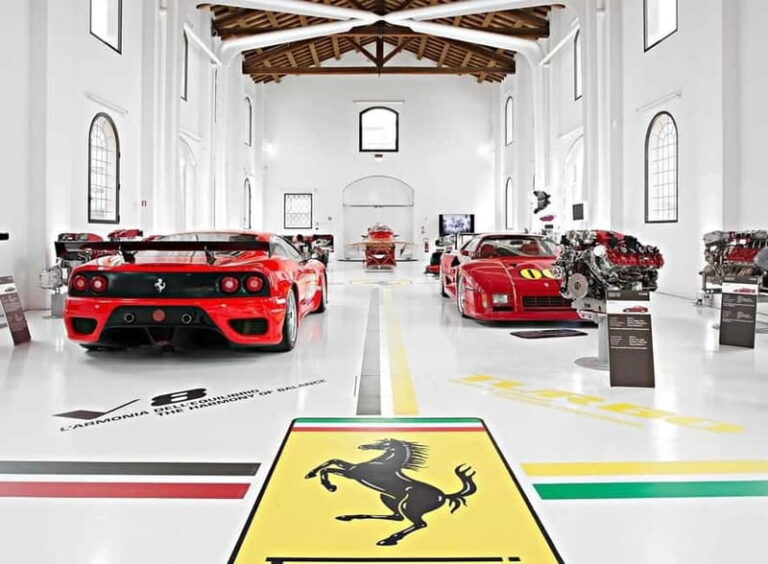 Exclusive Ferrari and Maserati Tour from Florence
