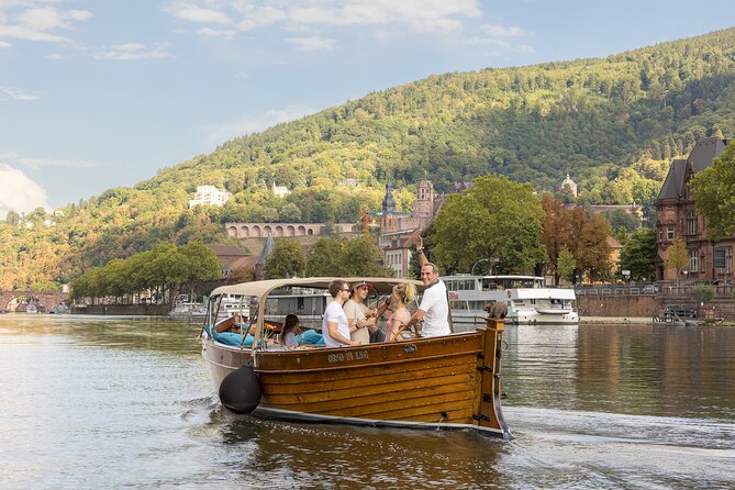 Exclusive private boat trip for couples in Heidelberg - An Overview of What to Expect