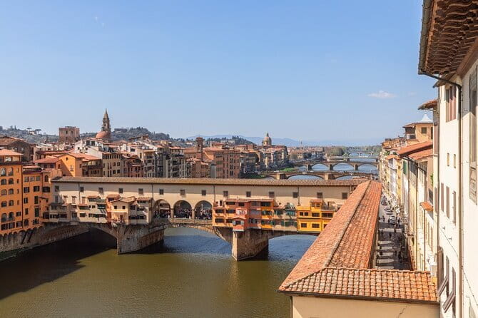 Exclusive Uffizi Gallery and Vasari Corridor Small Group Tour