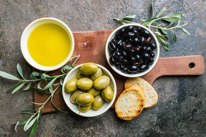 Experience of Olive Oil Tasting Crete , Visit the Knossos Palace - An In-Depth Look at the Tour