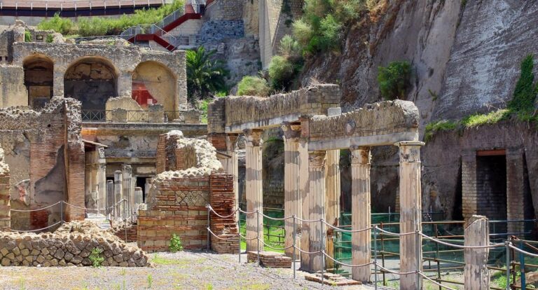 Explore Herculaneum: guided tour among the Roman ruins