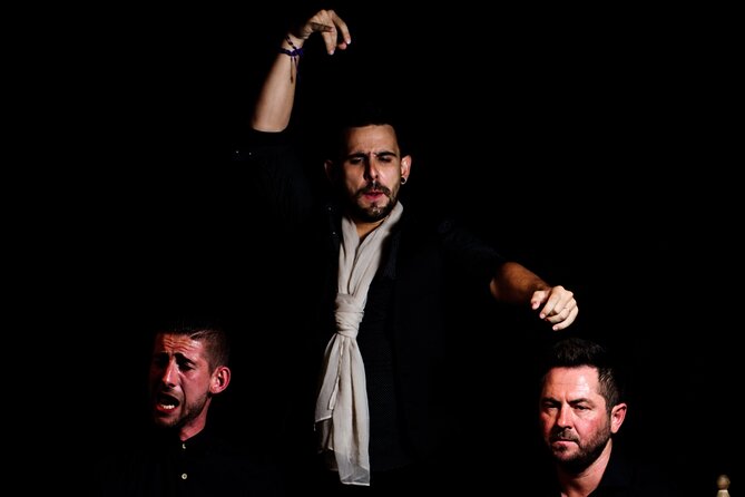Flamenco show at the foot of the Giralda in Seville - FAQ