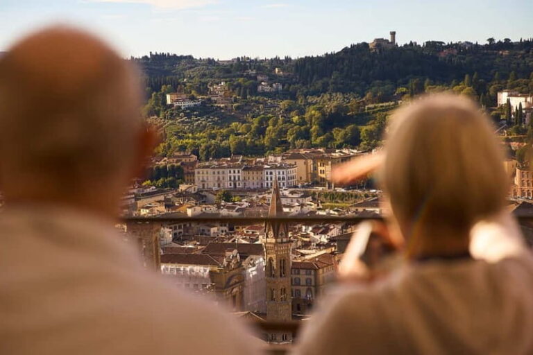 Florence: Duomo Dawn Entry with Key Holder & Dome Climb Tour