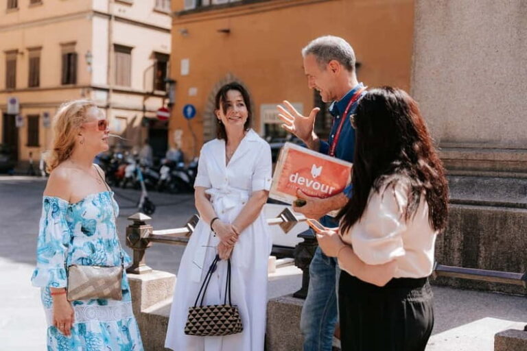 Florence: Food & Wine Tour in Oltrarno Neighborhood
