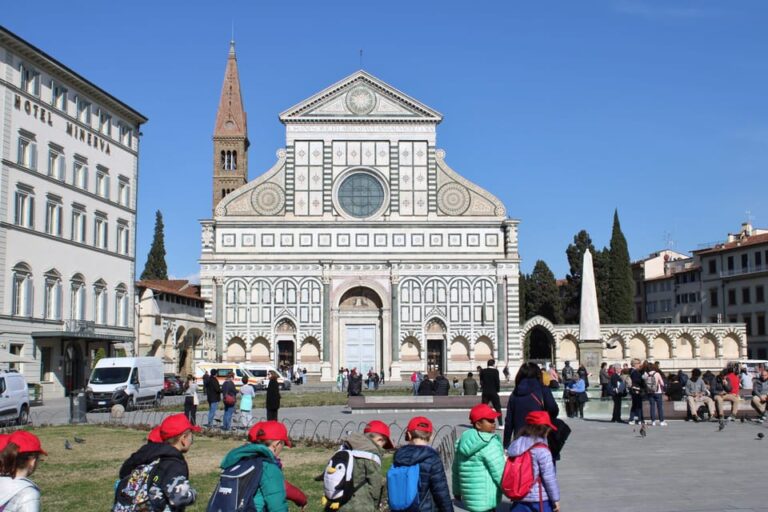 Florence: Private Da Vinci Treasure Hunt w/ Food Stops