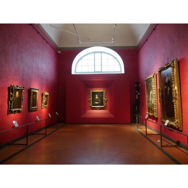 Florence: Private Uffizi Gallery & City Walking Guided Tour - Starting Point: Piazzale degli Uffizi