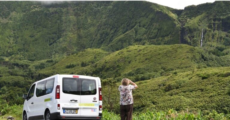 Flores Island: Full-Day Guided Tour