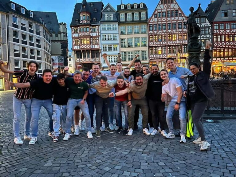 Frankfurt am Main: 2 Nights PubCrawl Shots and Party