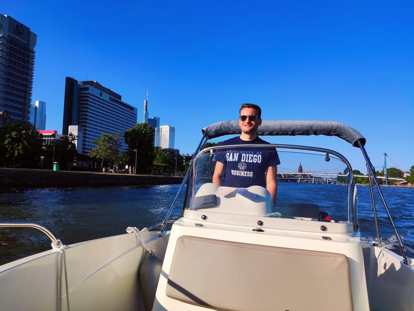 Frankfurt: Private Skyline Sightseeing Boat Tour - Experience Breakdown: What To Expect from the Tour