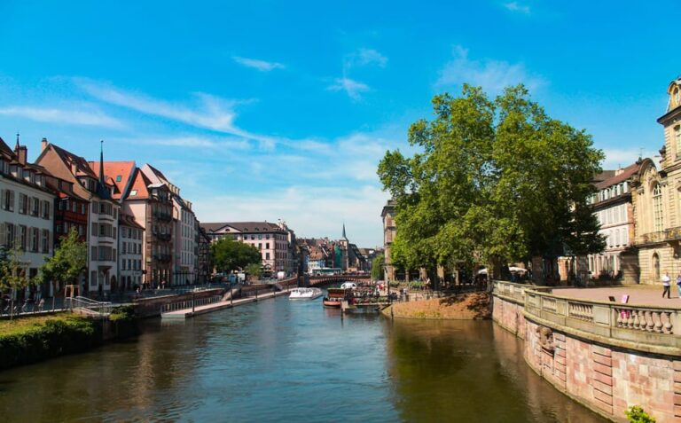 Freiburg: Express Walk with a Local in 60 minutes