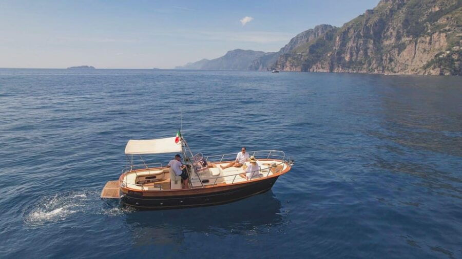 From Amalfi: private 8-meter boat trip on the Amalfi Coast - Why Choose This Private Boat Tour?