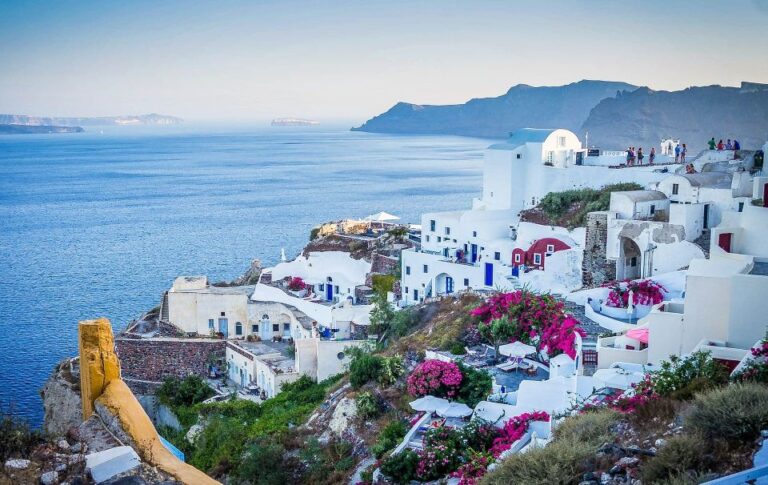From Athens: City, Delphi, Meteora, & Santorini 8-Day Tour